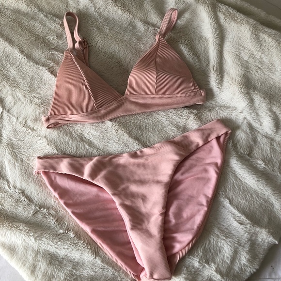 Light Pink Ribbed Bikini - Picture 2 of 4